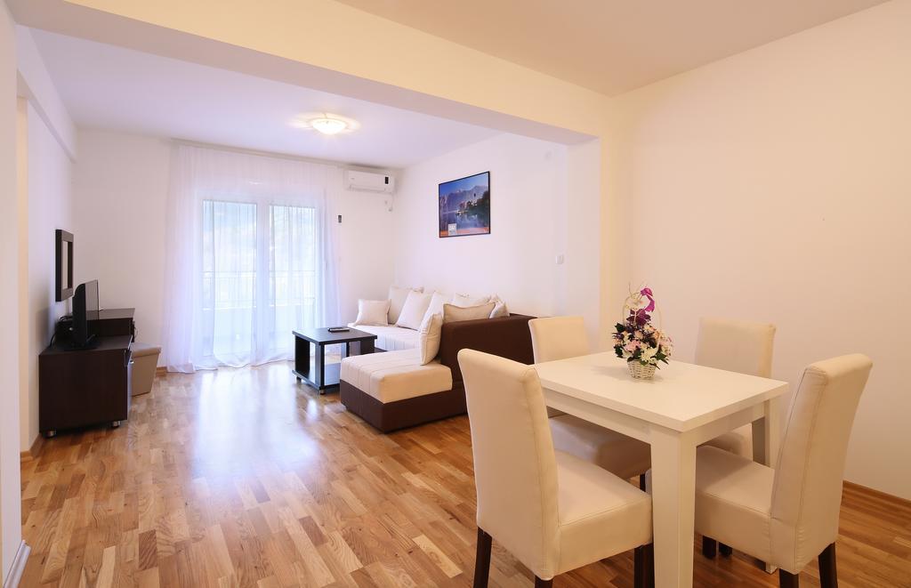 Apartments Pegasus Lux Budva Pokoj fotografie