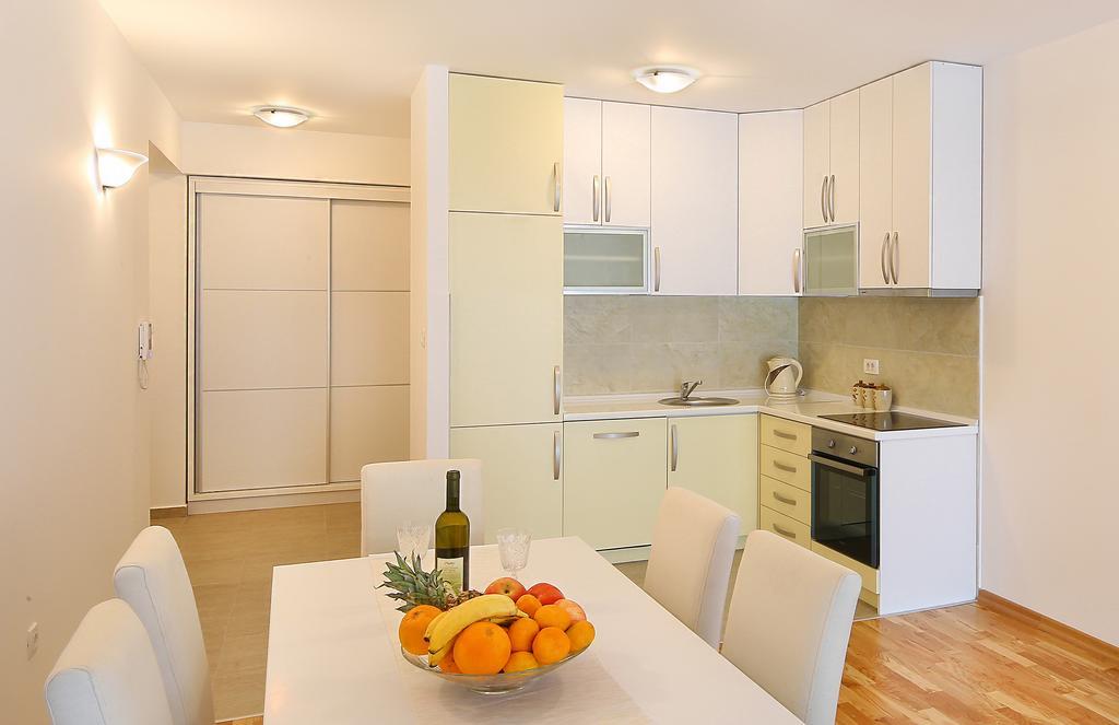 Apartments Pegasus Lux Budva Pokoj fotografie